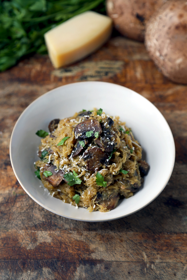 spaghetti-quash-wiht-mushrooms-600