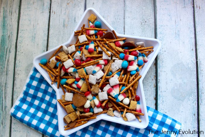 4th-of-July-Snack-Mix-