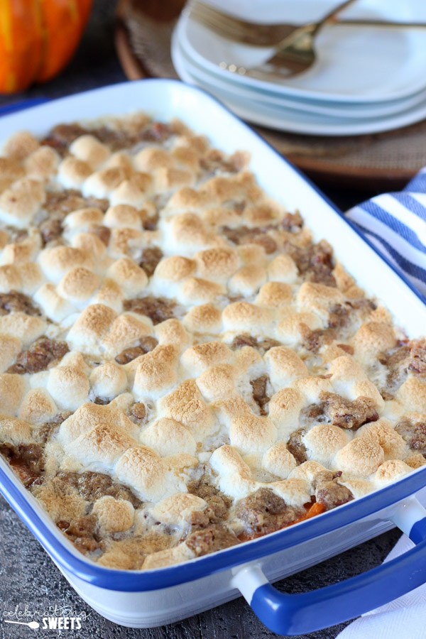 Sweet-Potato-Casserole-with-Marshmallow-Pecan-Streusel-4