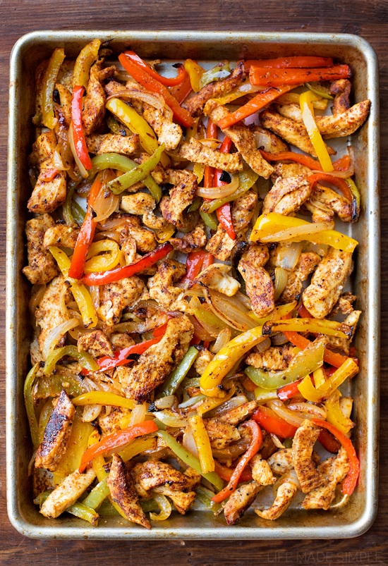 Sheet-Pan-Chicken-Fajitas-3